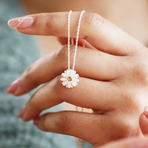 Women's Daisy London Large Daisy Necklace | Necklaces | Fenwick