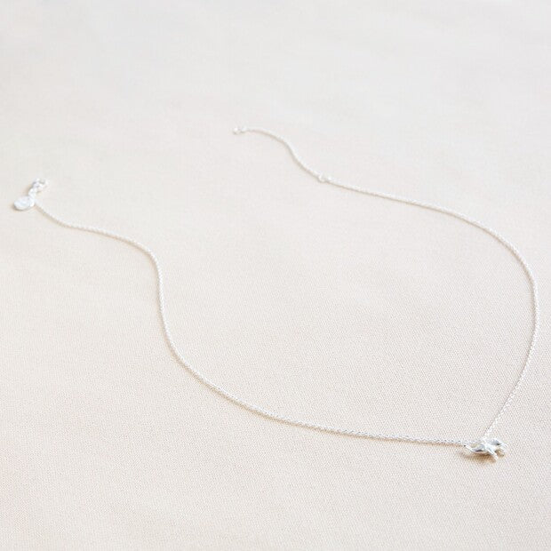 Dainty store elephant necklace